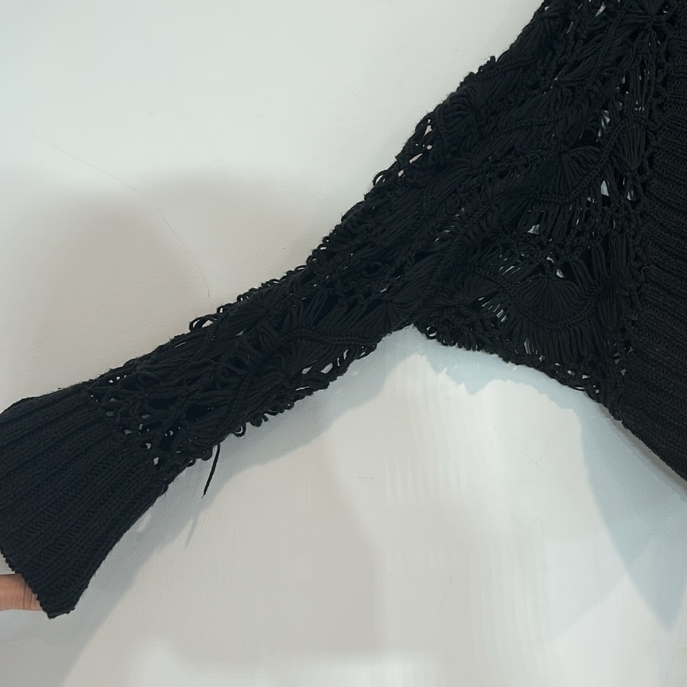 Vintage ESCIO women’s size large two piece acrylic sweater set black crochet - Picture 5 of 10